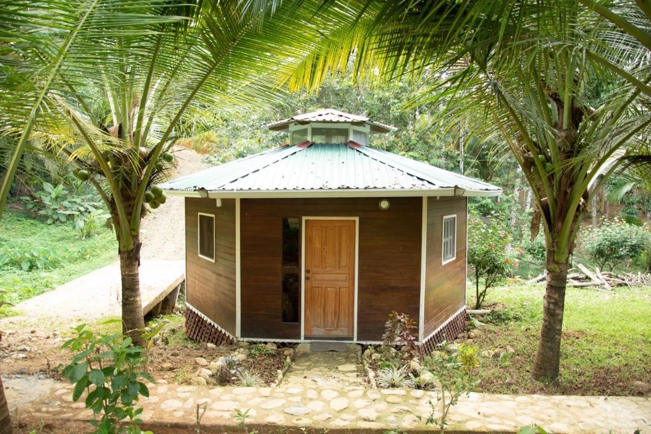 Hilamito Lodge Tela Exterior foto